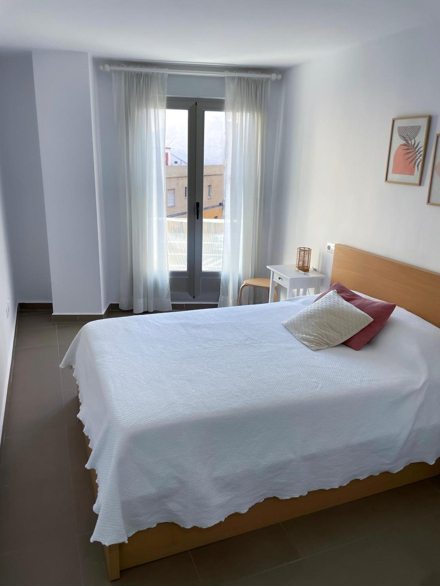 Habitaciones privadas con baño en piso céntrico Gandía Exterior foto